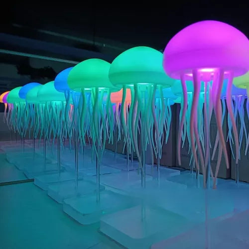 🌌 MeduGlow™ – La calma tiene forma de luz. Relájate, respira y deja que la magia flote a tu alrededor.