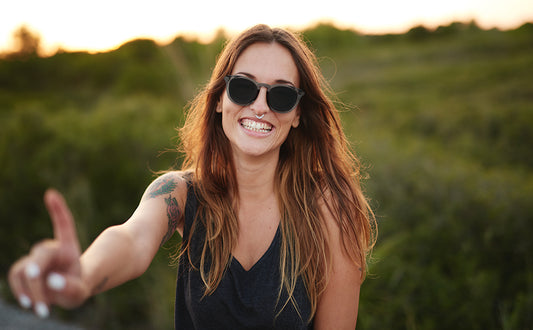 🔥 Las Gafas Que Todos Quieren: Música, Estilo y Libertad Sin Cables – ¡Vívelo con JBL! 😎🎶